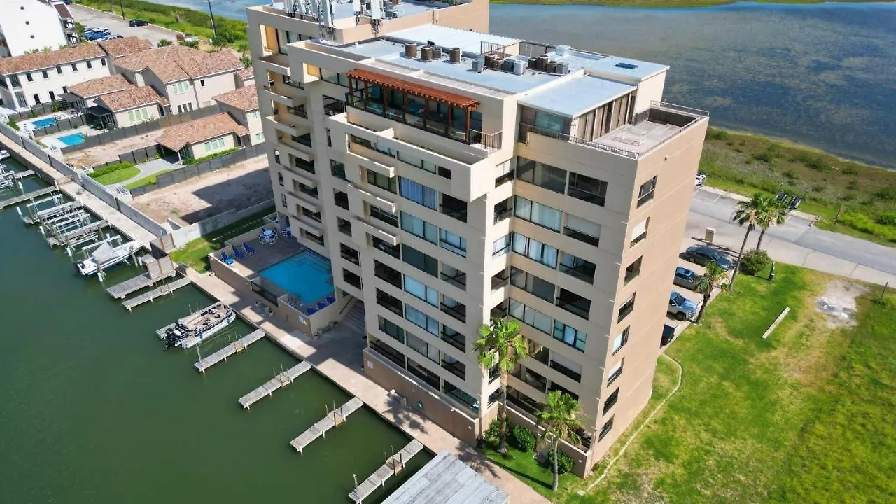 Landfall 22 Apartment