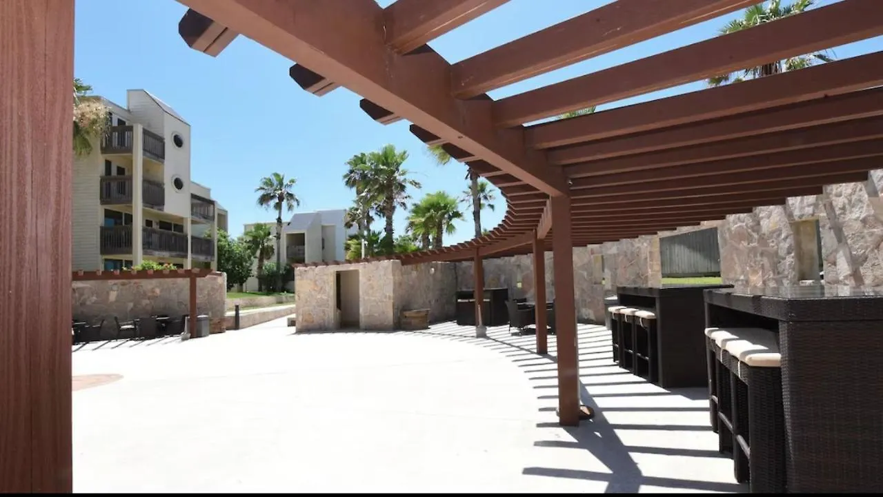 Apartment Spectacular Ocean-view In Beachfront Resort, Heated Pool