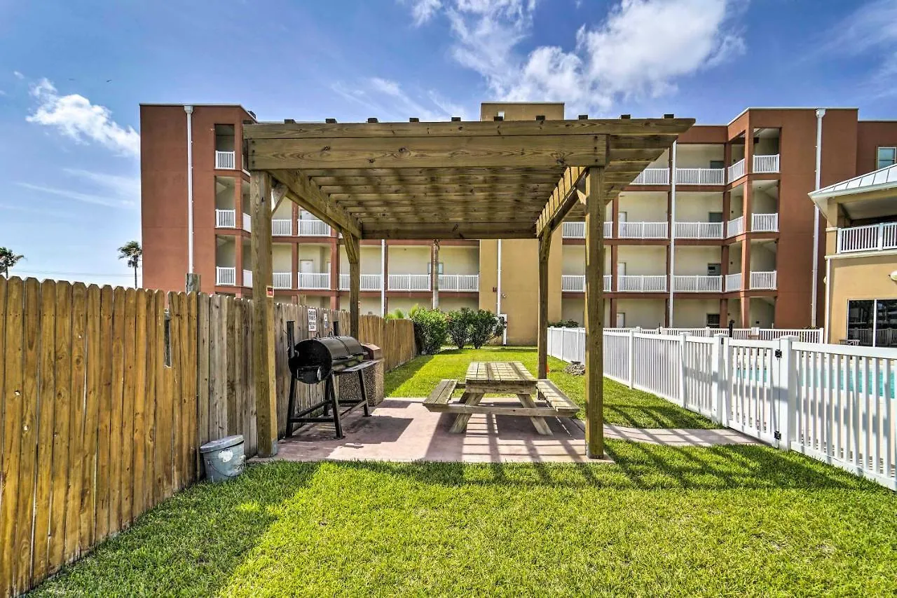 Apartment Walk To Beach! South Padre Island