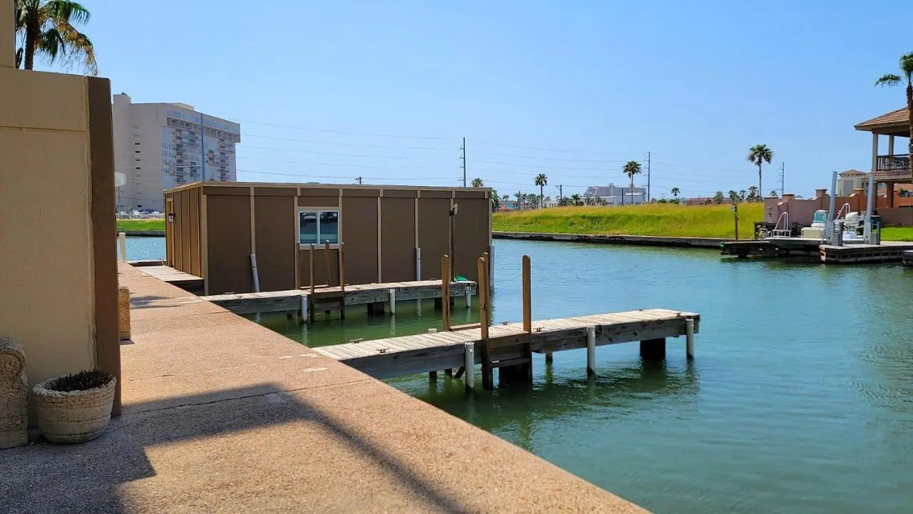 Landfall 22 Holiday home