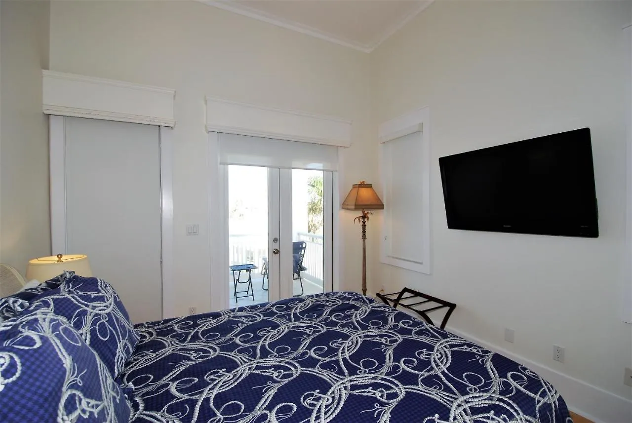 Avalon - Townhouse At The Shores