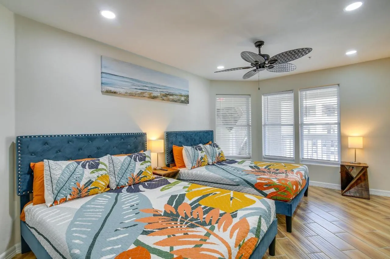 Walk To The Beach! Appartamento South Padre Island