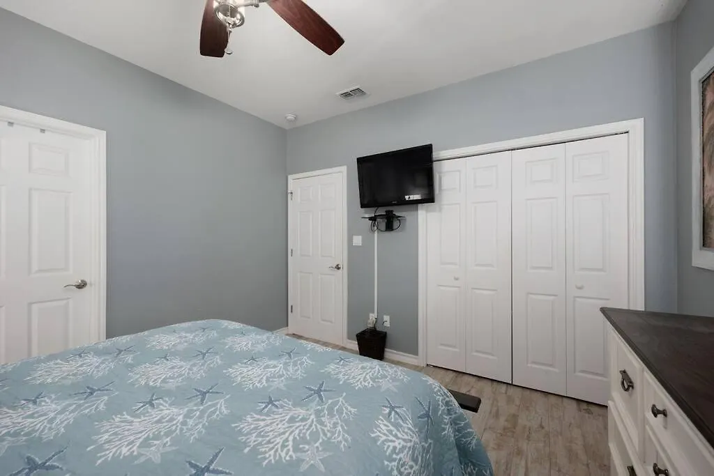 Luxury 3 Bed 2 Bath 2nd Floor By South Padre Island
