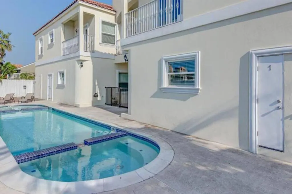 Holiday home 1st Floor 2 Bed 2 Bath W Pool By South Padre Island