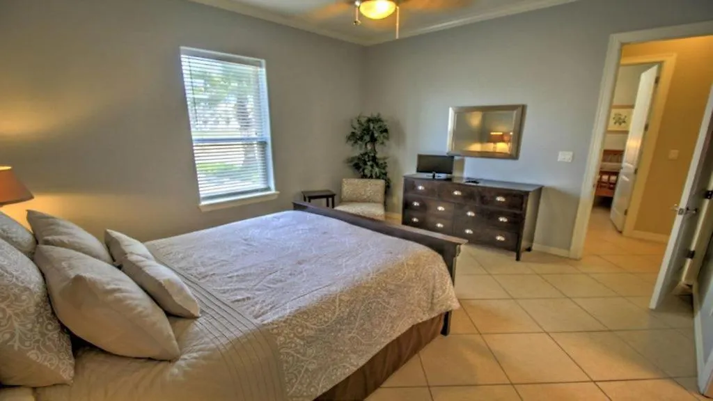 2 Bed 2 Bath 1st Floor By W Pool South Padre Island