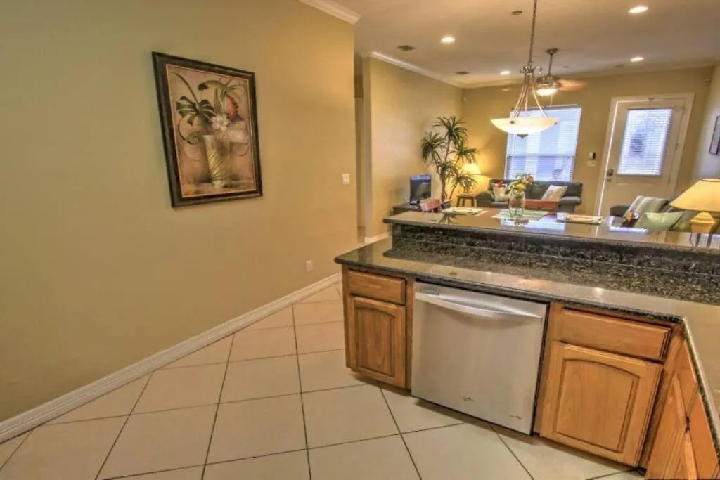 2 Bed 2 Bath 1st Floor By W Pool * South Padre Island