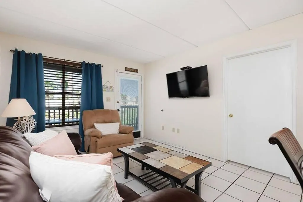 2 Bed 2 Bath By With Pool Holiday home South Padre Island