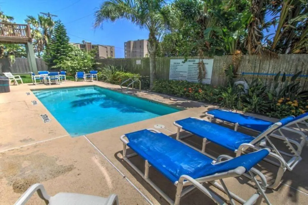 Holiday home 2 Bed 2 Bath 1st Floor By W Pool South Padre Island