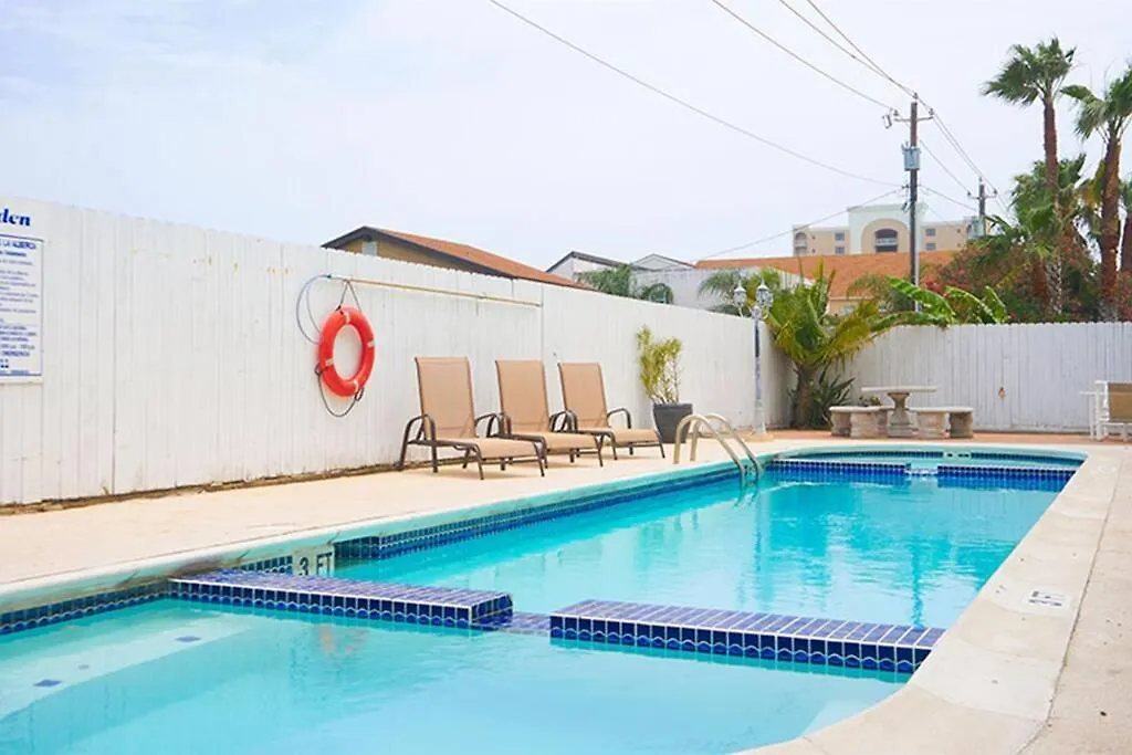 1st Floor 2 Bed 2 Bath W Pool By Holiday home *