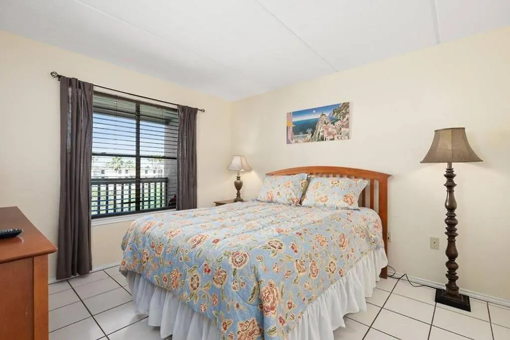 2 Bed 2 Bath By With Pool * South Padre Island