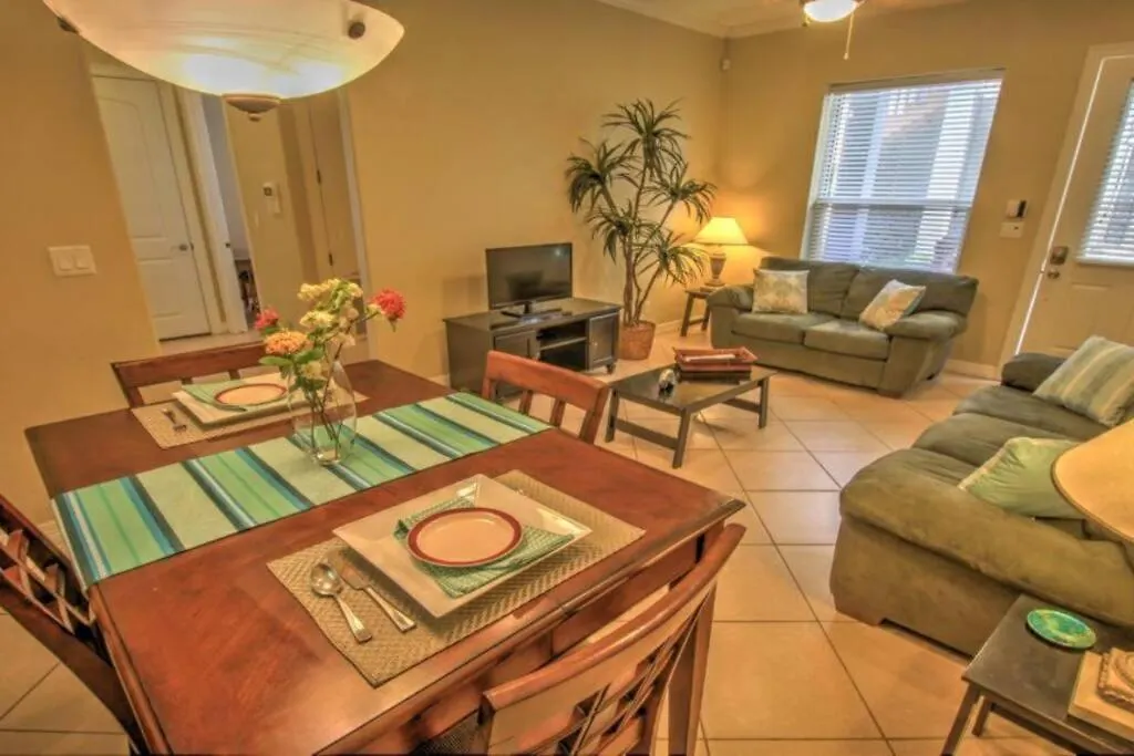 2 Bed 2 Bath 1st Floor By W Pool * South Padre Island