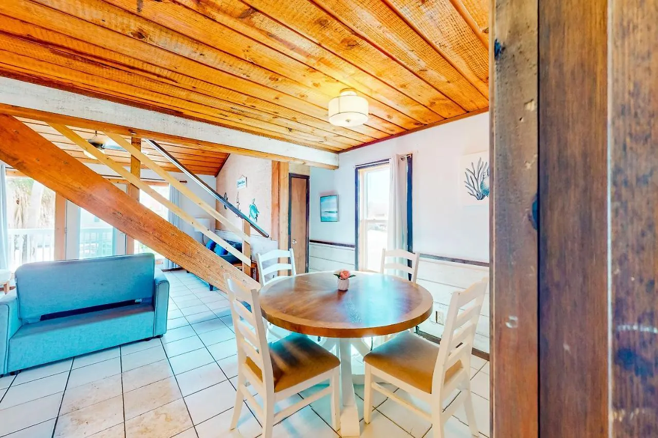 Brooklyn On The Rocks, Unit A Holiday home