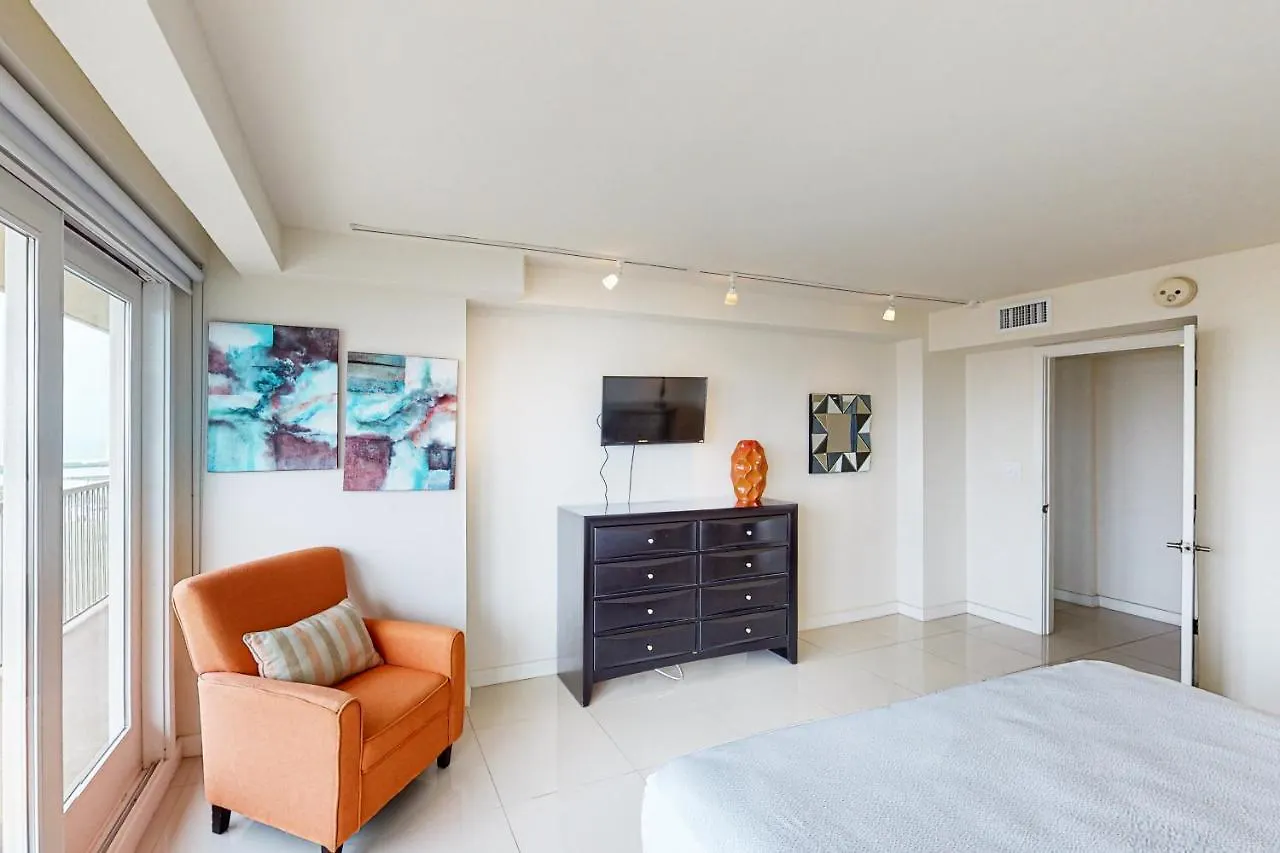 Apartment Soaring Solare