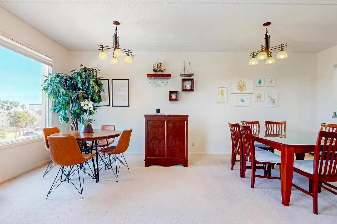 Palm Frond Sanctuary, Unit 302 Apartment *