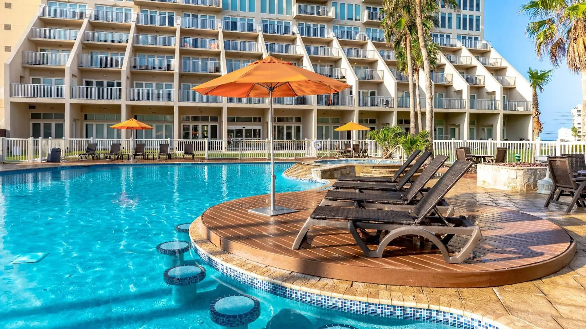 Modern With Ocean View Private Balcony Apartmán *