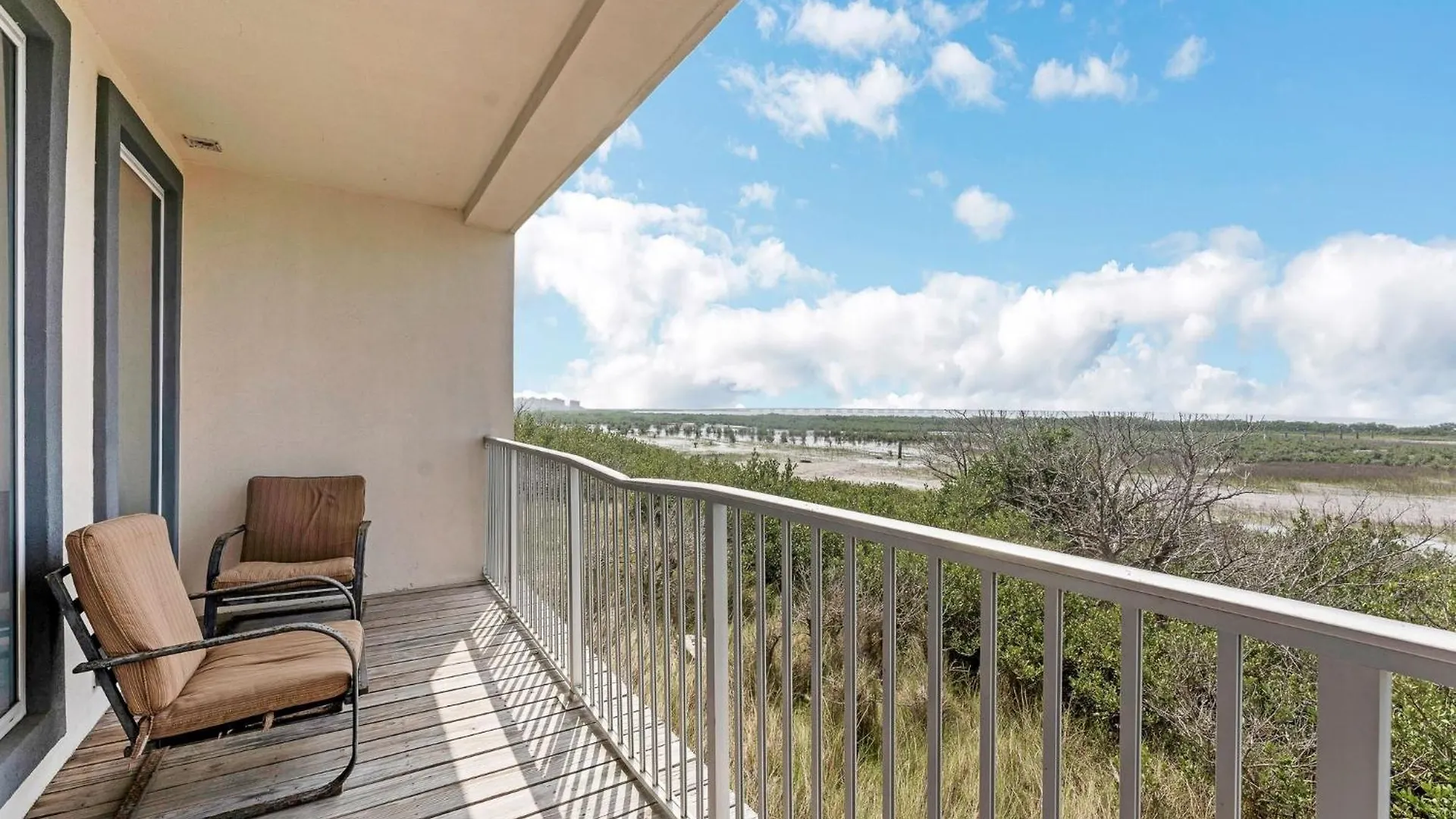 Apartment Island Paradise - Ocean View And Pool Access *