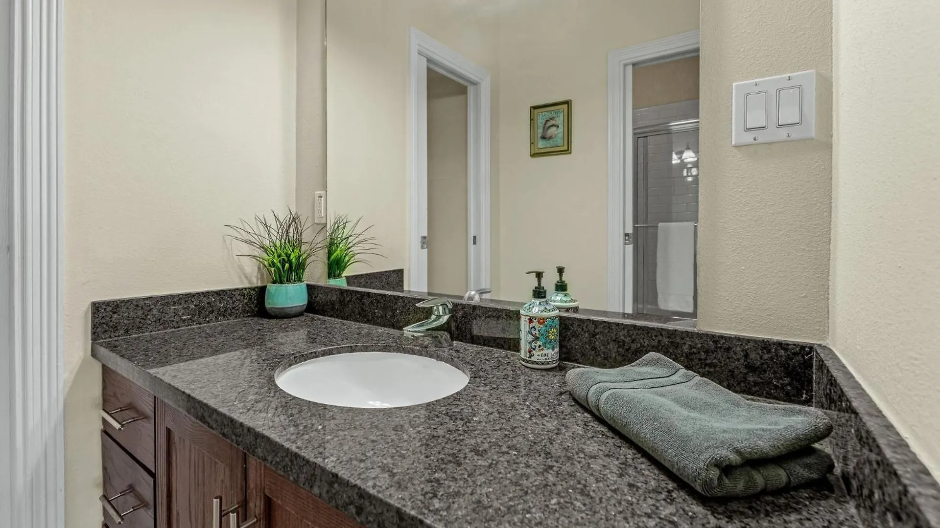 Island Paradise - Ocean View And Pool Access Apartment *