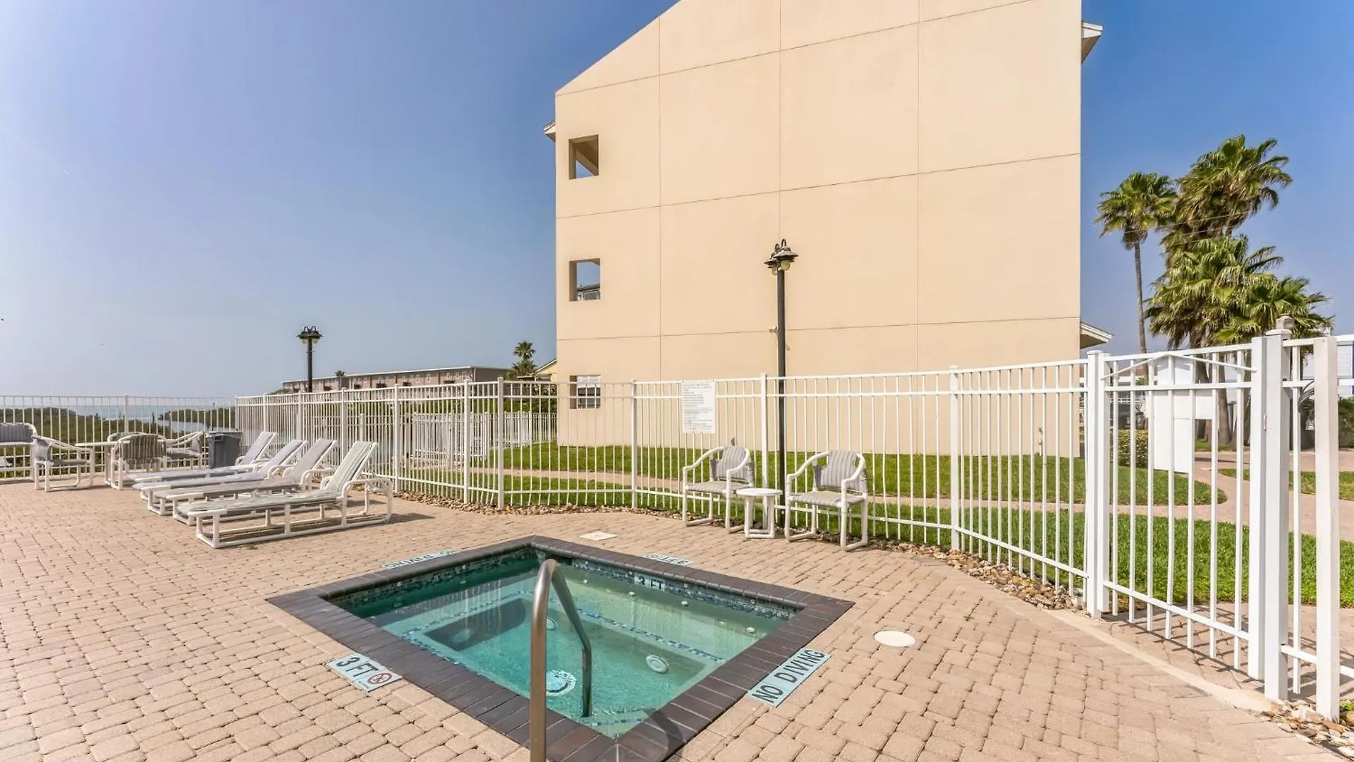 Island Paradise - Ocean View And Pool Access South Padre Island