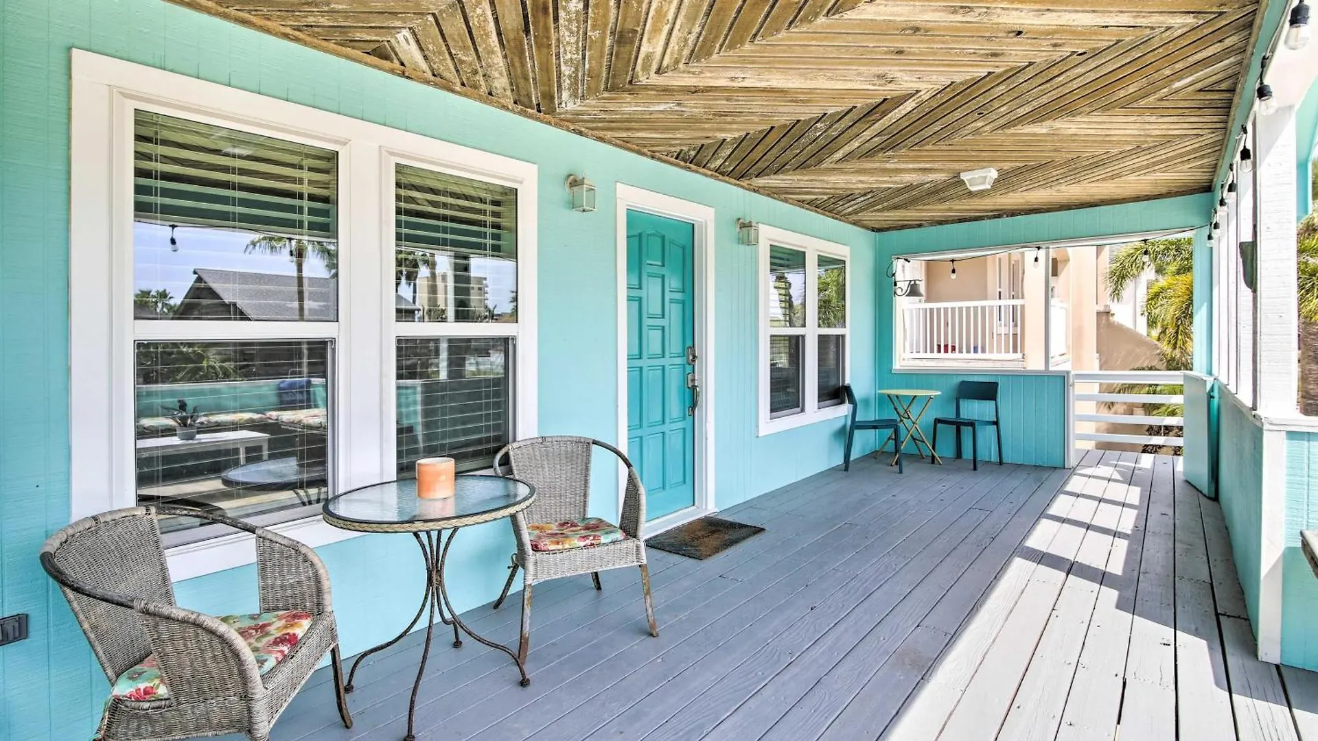 Holiday home With Pool And Hot Tub Less Than 1 Block To Beach! *