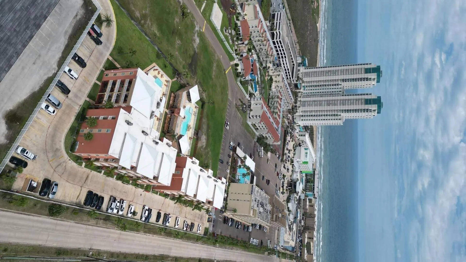 Apartment La Isla F102