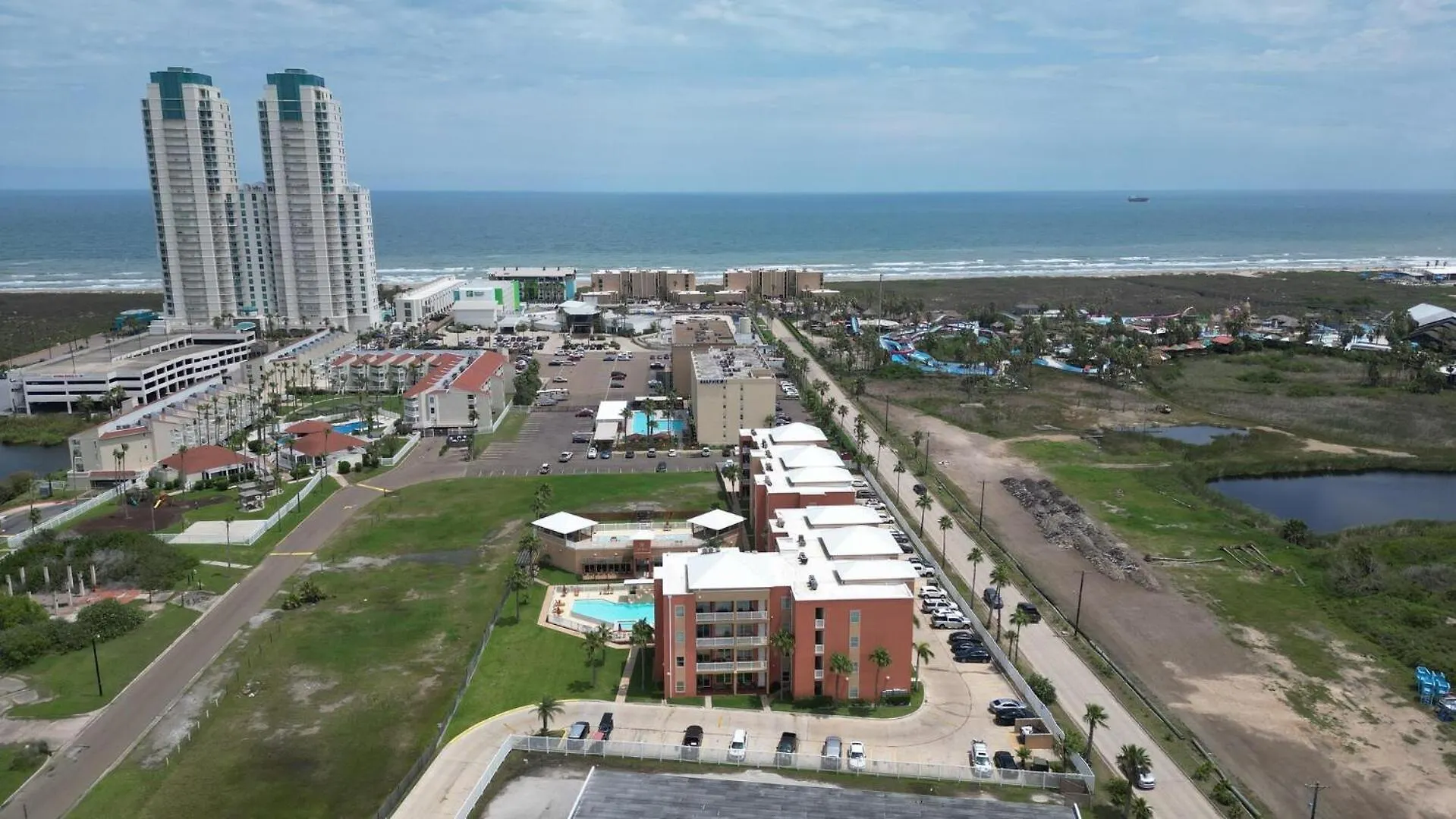 Apartment La Isla F102