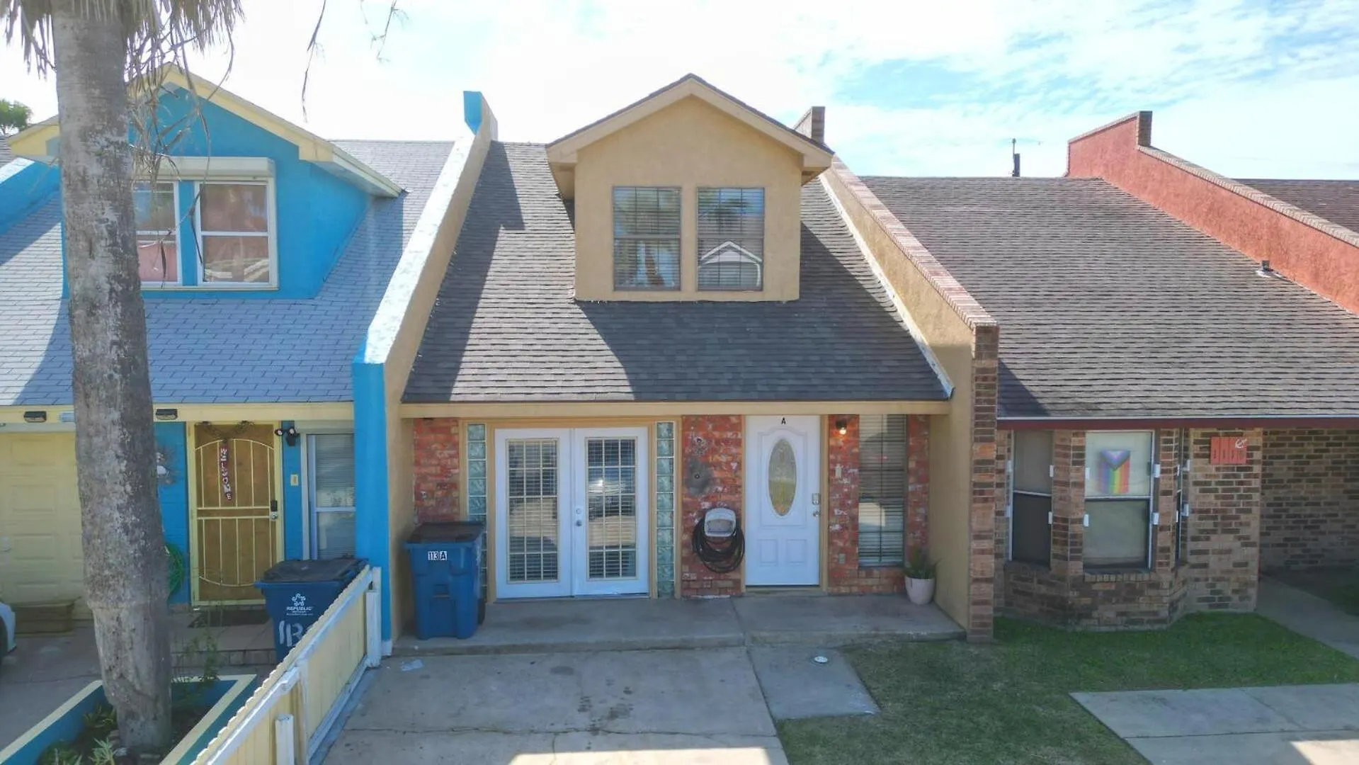 Private Townhome With Private Pool - Sparkys Pool House