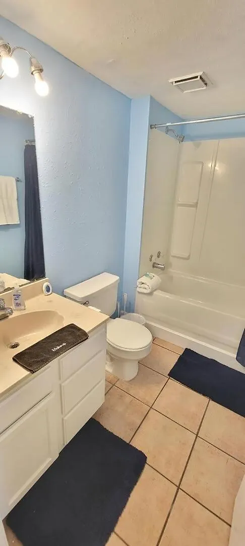Private Townhome With Private Pool - Sparkys Pool House Holiday home *