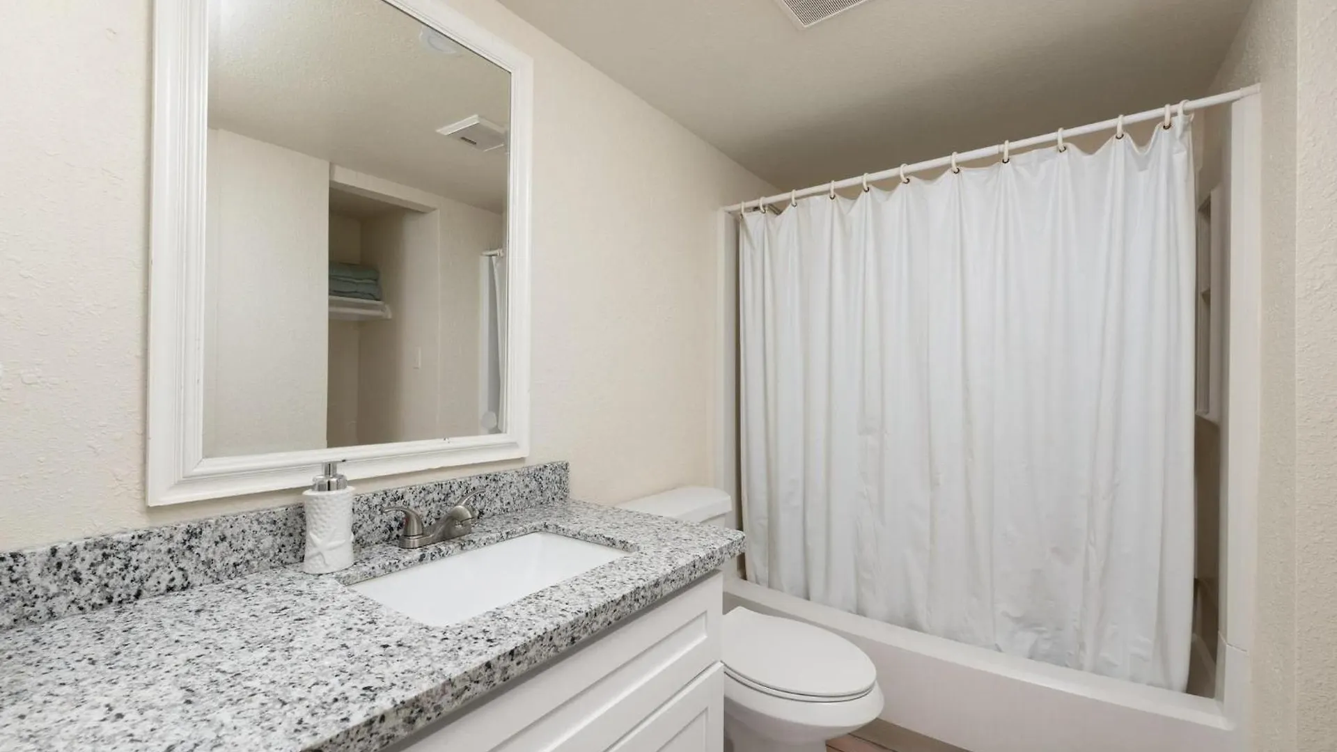 Lovely 2 Bed 2 Bath 2nd Floor By South Padre Island