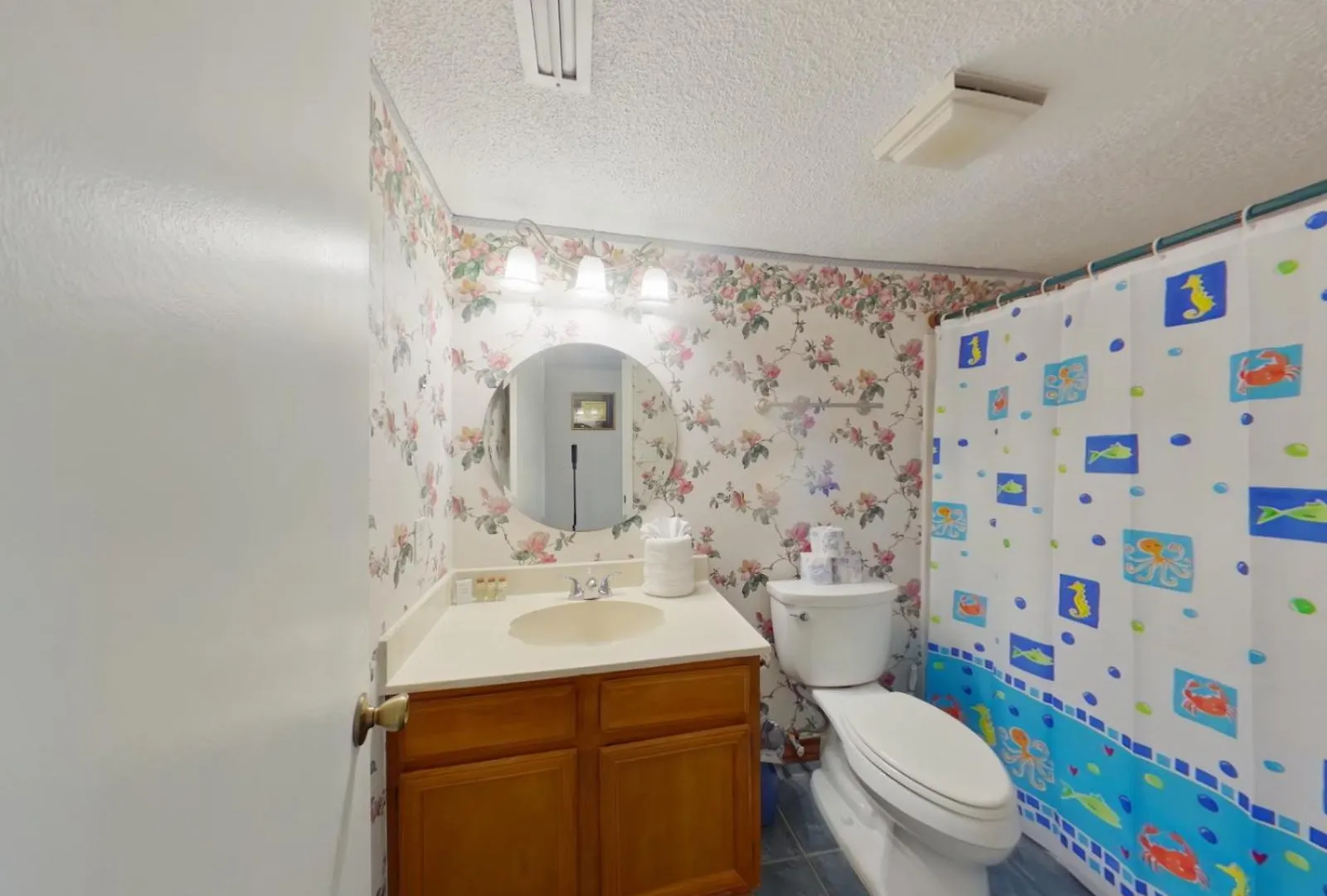3br With Beautiful Views - Suntide Iii, Unit 703 *