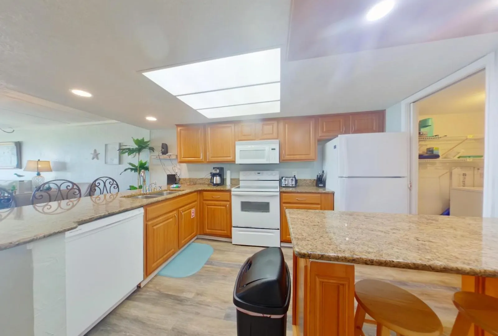 Beachfront 2br Condo, Suntide Iii, Unit 509 Holiday home