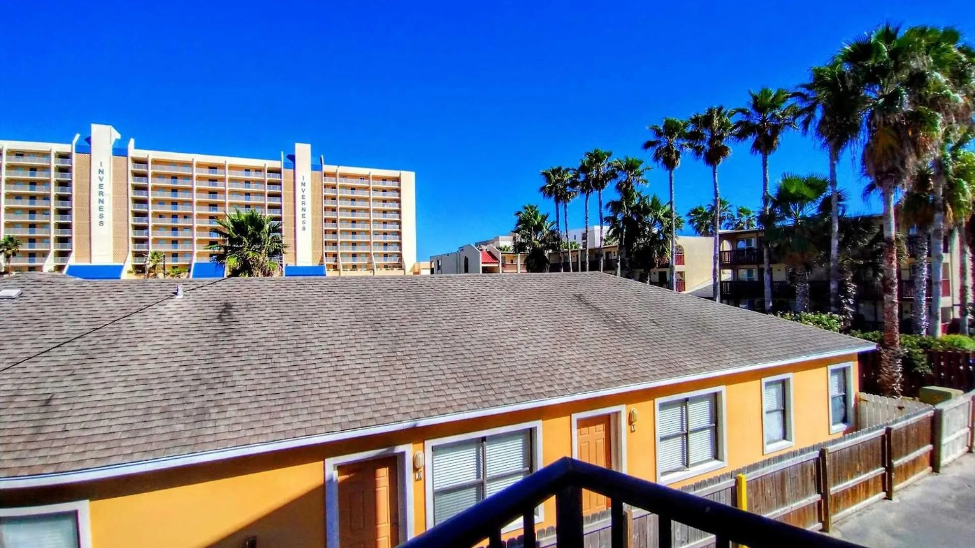 Apartment Surfside I 206 *