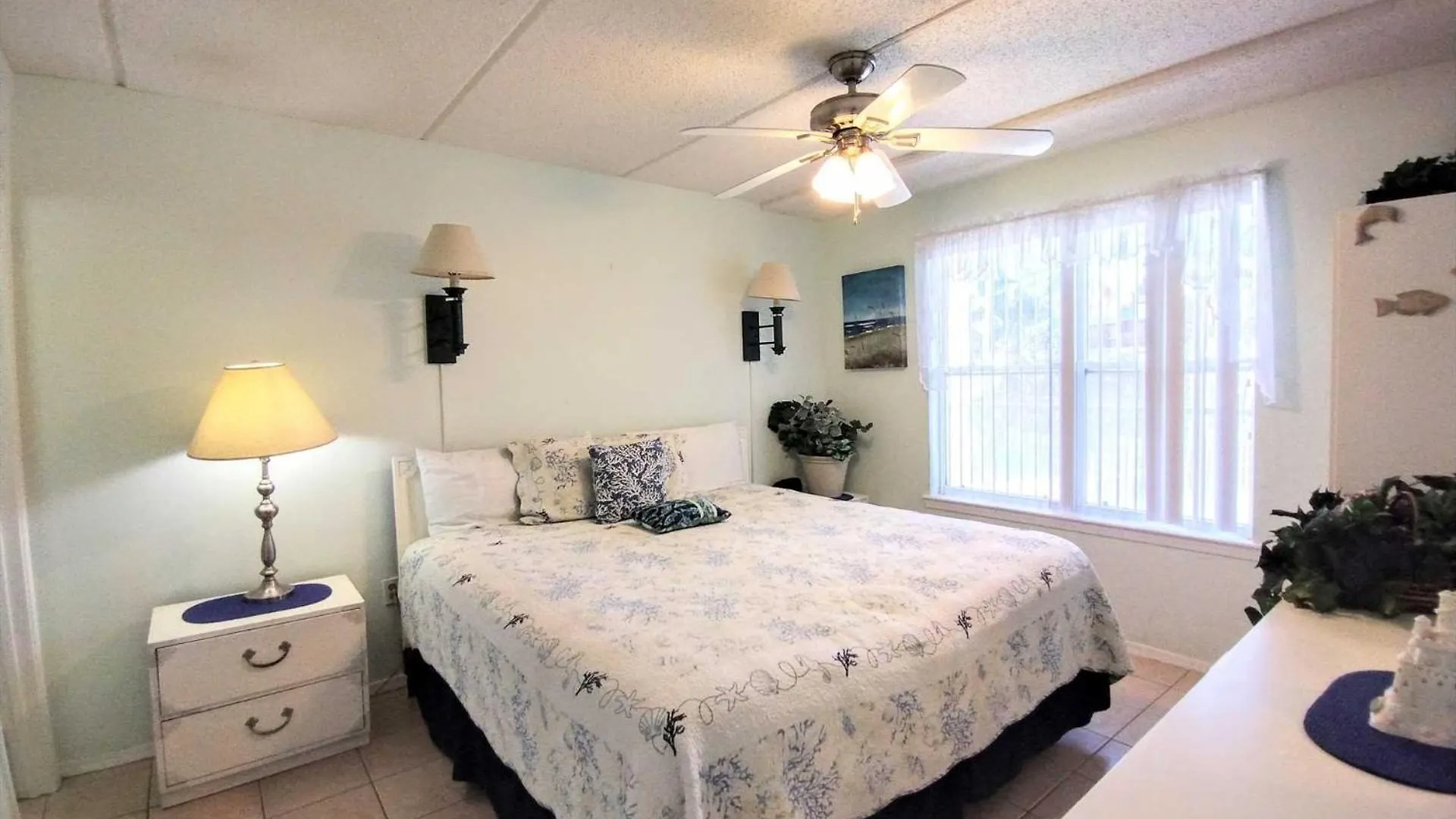Surfside I 205 Condominium Apartment *