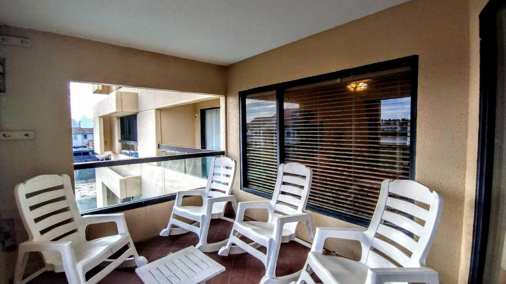 Landfall Towers 34 Apartment *