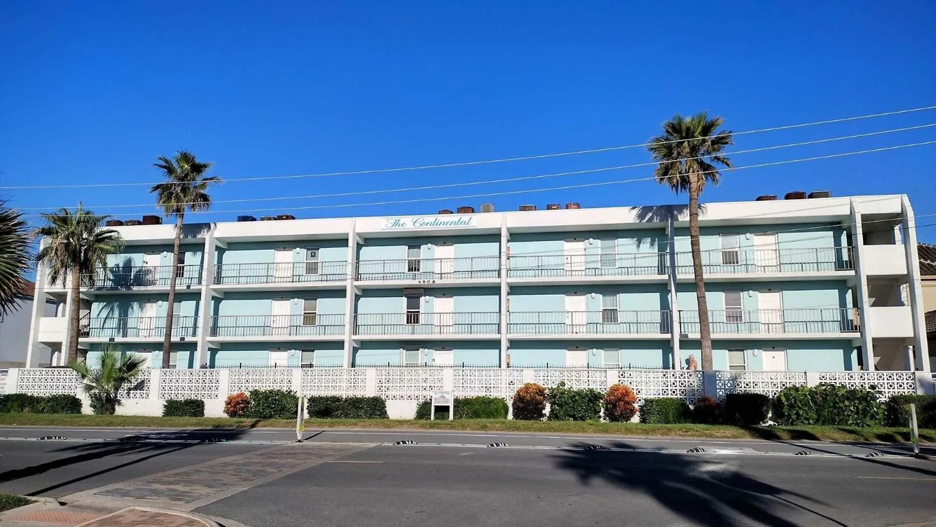 Continental 101 Apartment