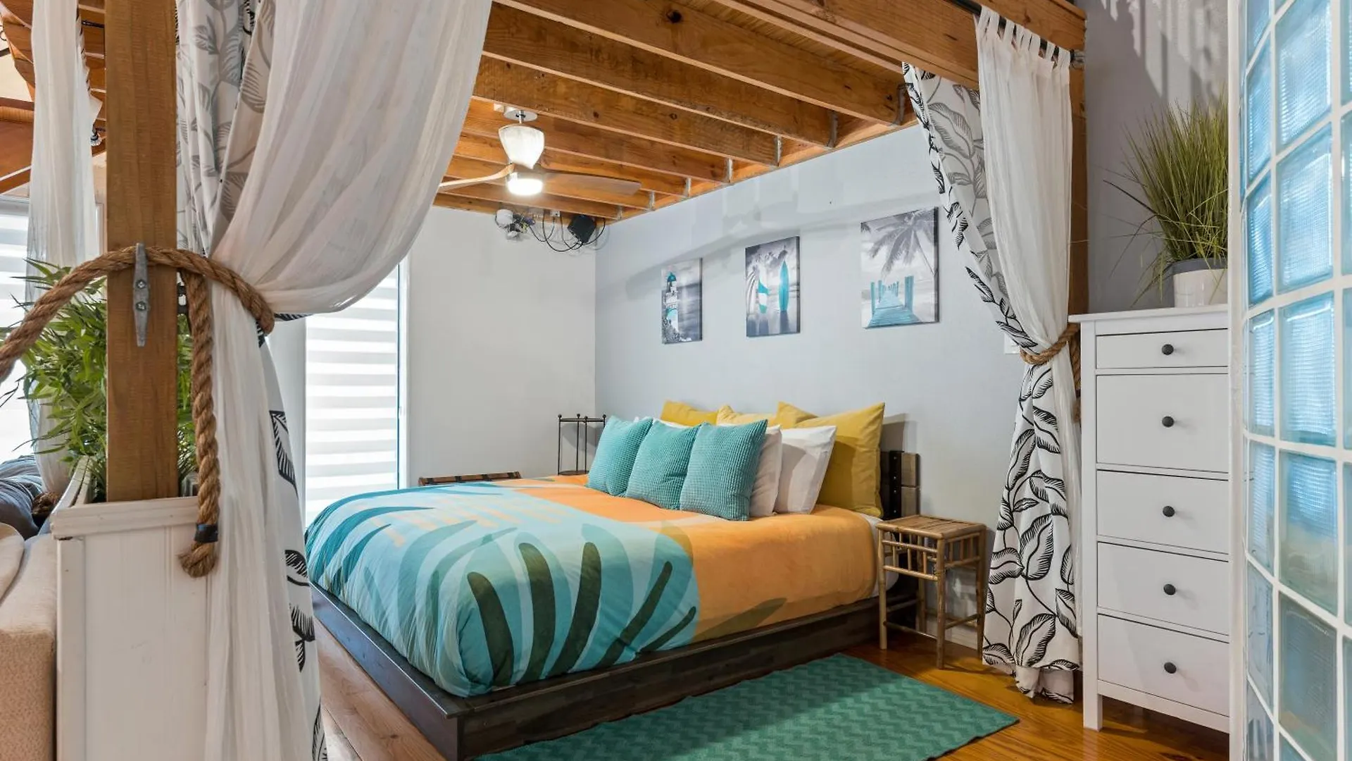 The Self-sustainable House South Padre Island