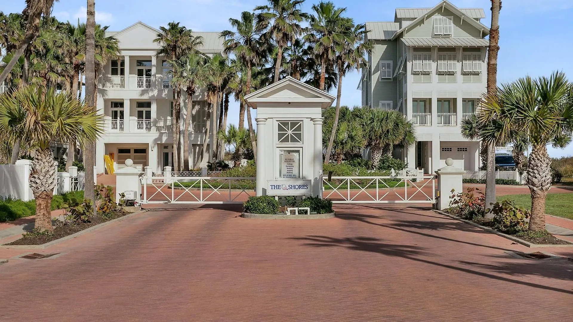 Lotus - Private House With Pool And Hot Tub Holiday home South Padre Island