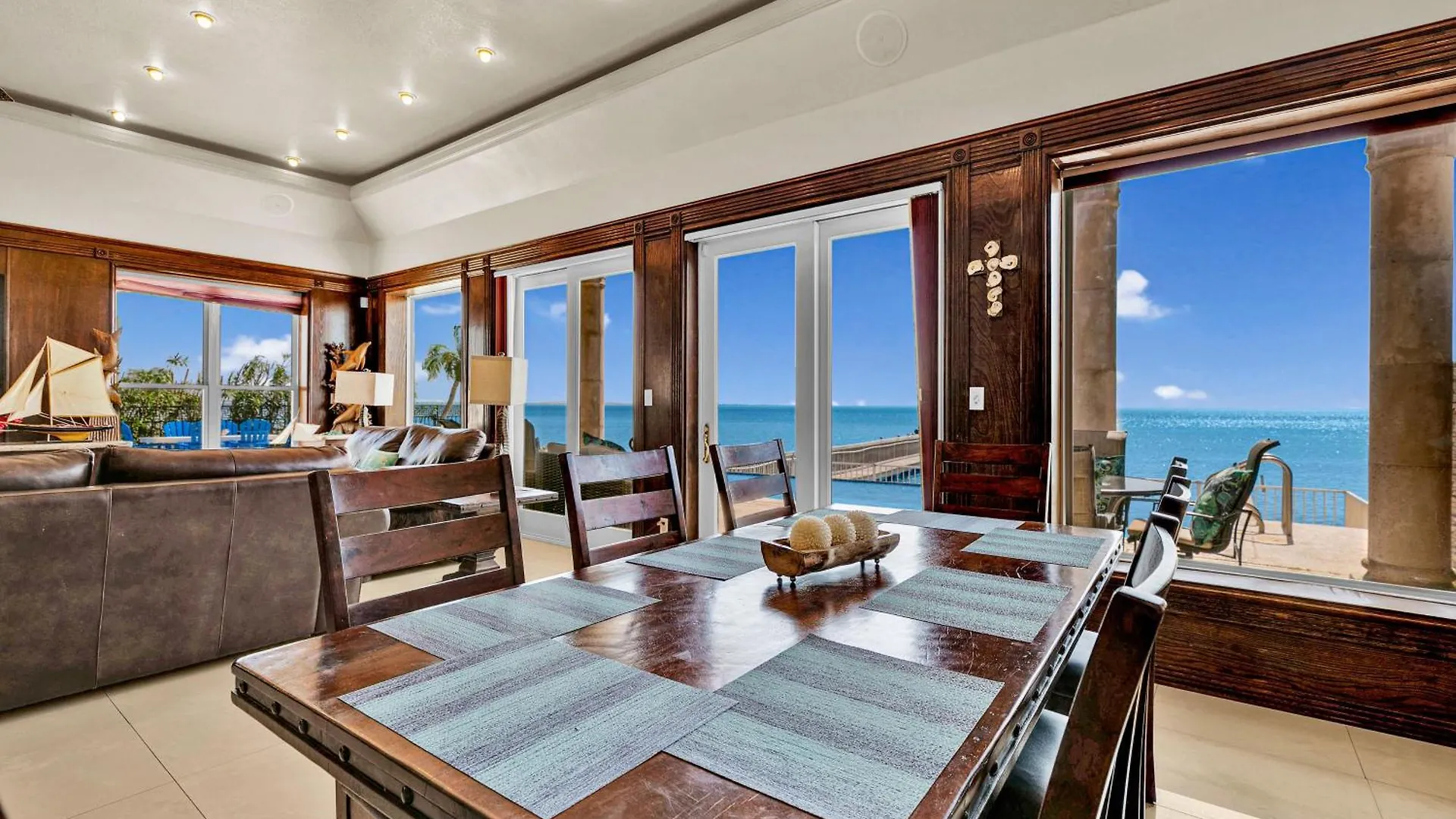 Sunset Castle Holiday home *