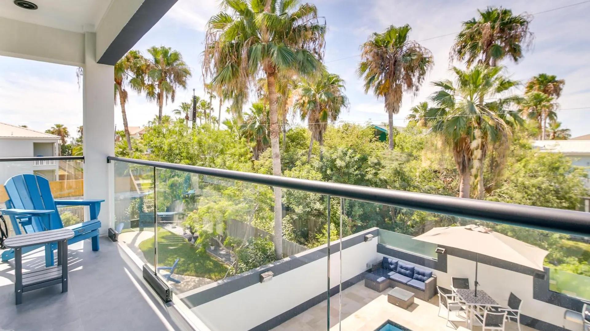 Oasis With Private Outdoor Pool Holiday home