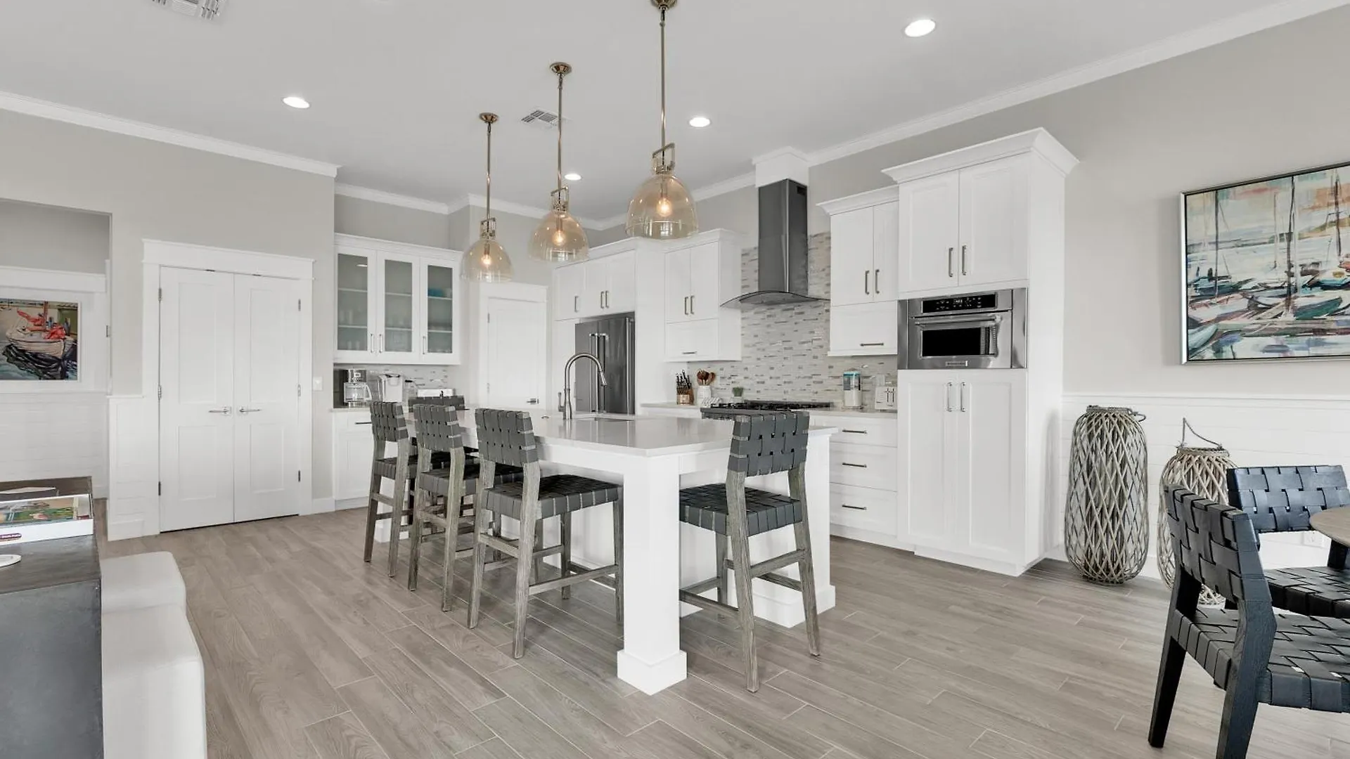 Kite One - Private Bayside With Pool And Hot Tub