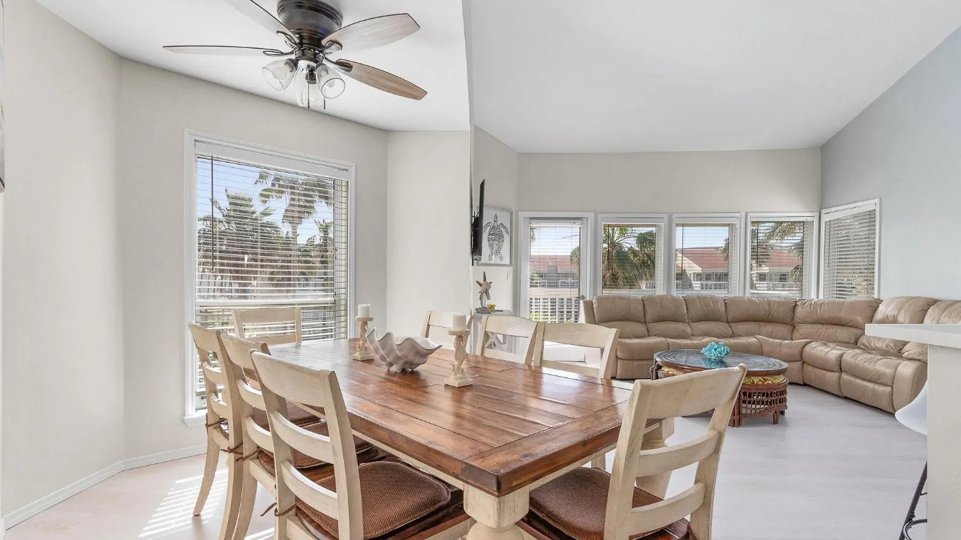 Apartment 3br Condo: Private Balcony & Pool Access - South Padre Island, Texas