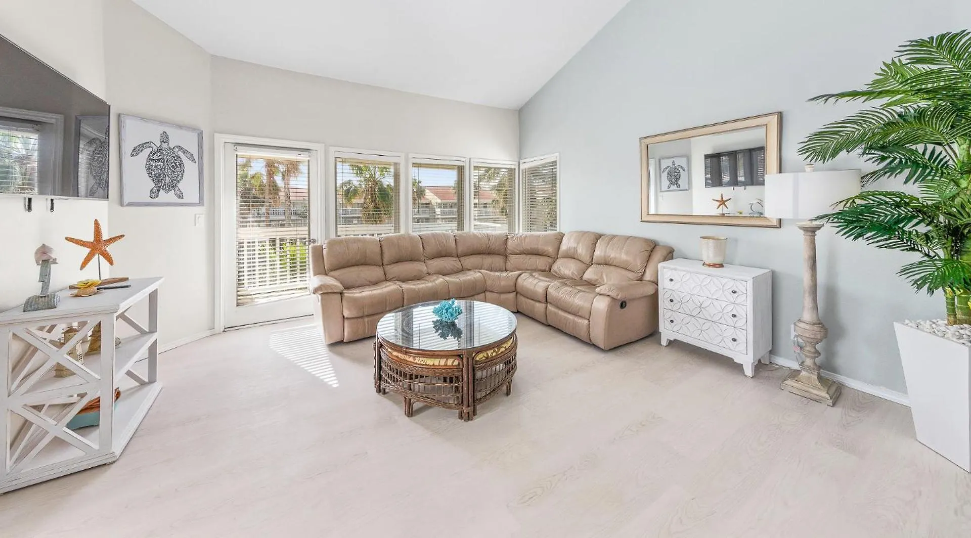 3br Condo: Private Balcony & Pool Access - South Padre Island, Texas Apartment