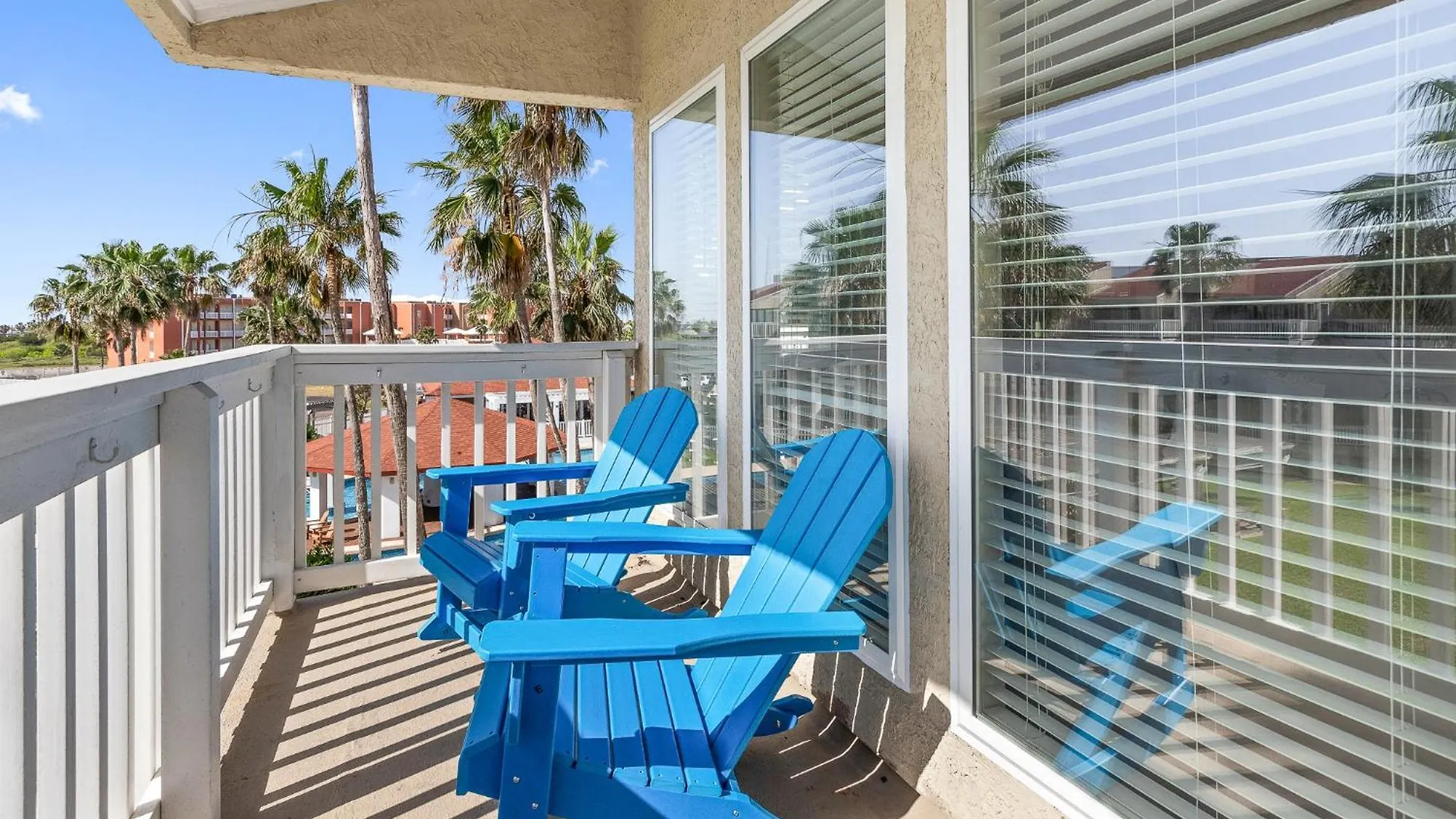 3br Condo: Private Balcony & Pool Access - South Padre Island, Texas *