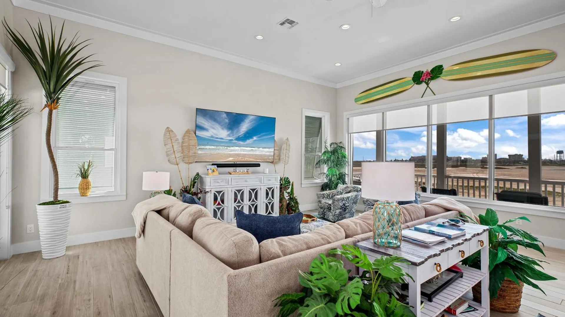 Call Me The Breeze - Private At The Shores Holiday home