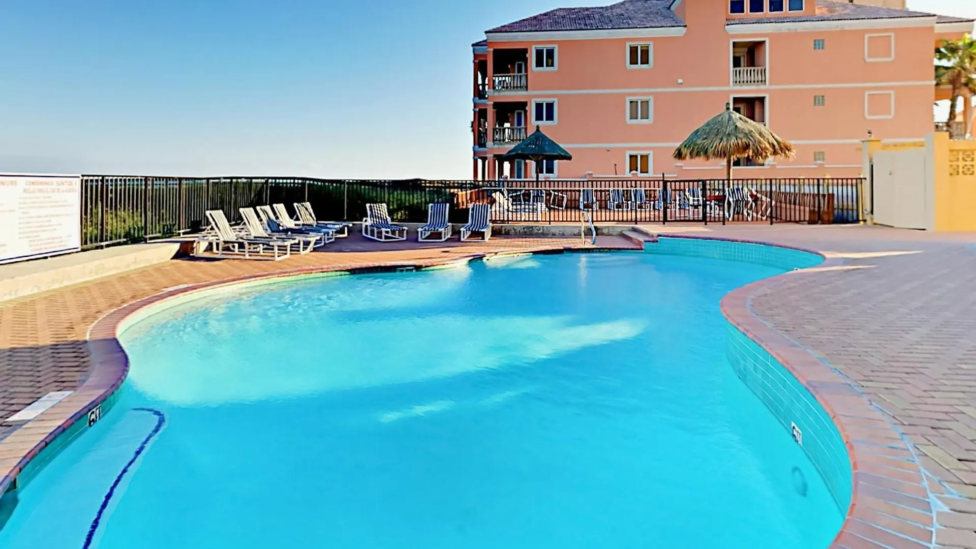 Suntide Ii Apartment