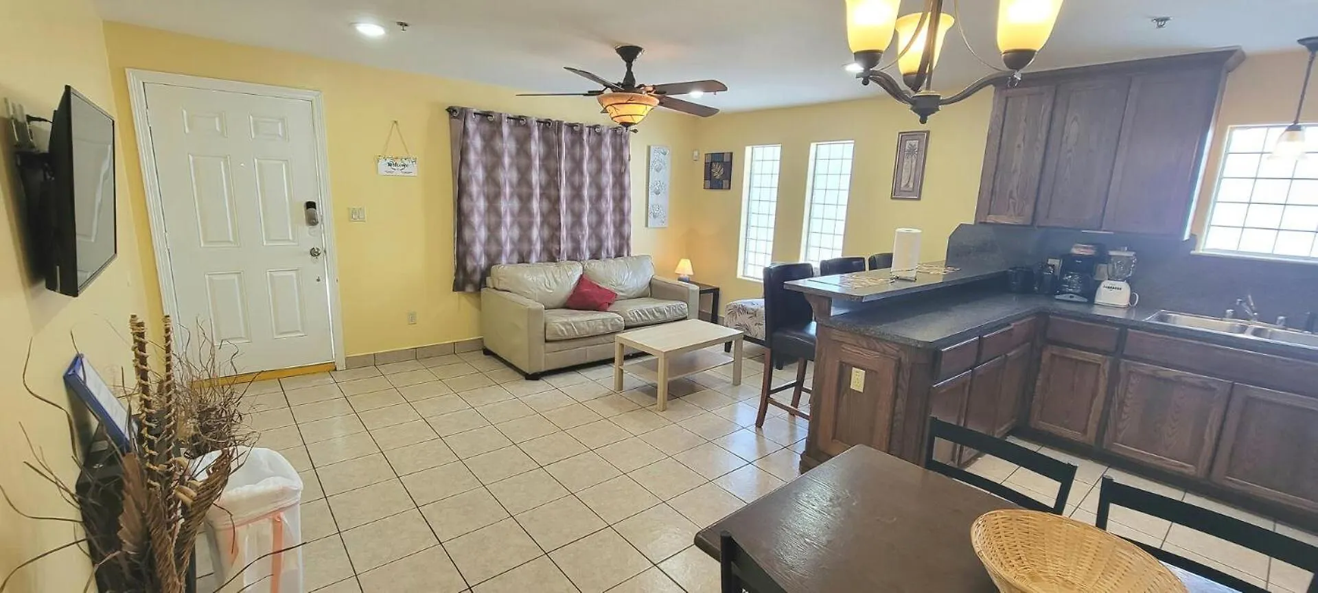 Lantana Retreat #3 Holiday home *