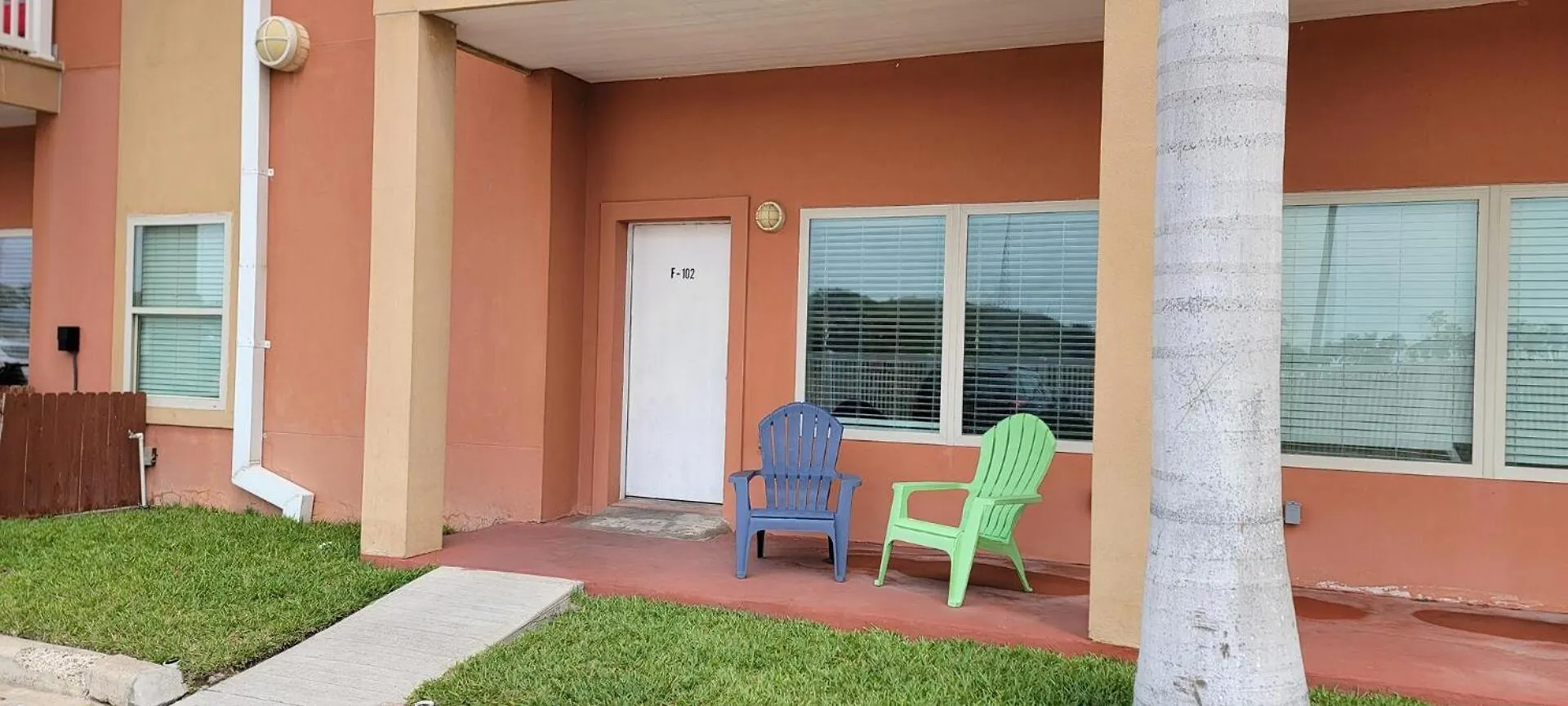 La Isla F102 Holiday home *