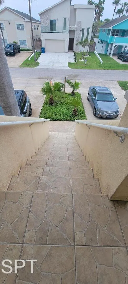 & Palms Holiday home *