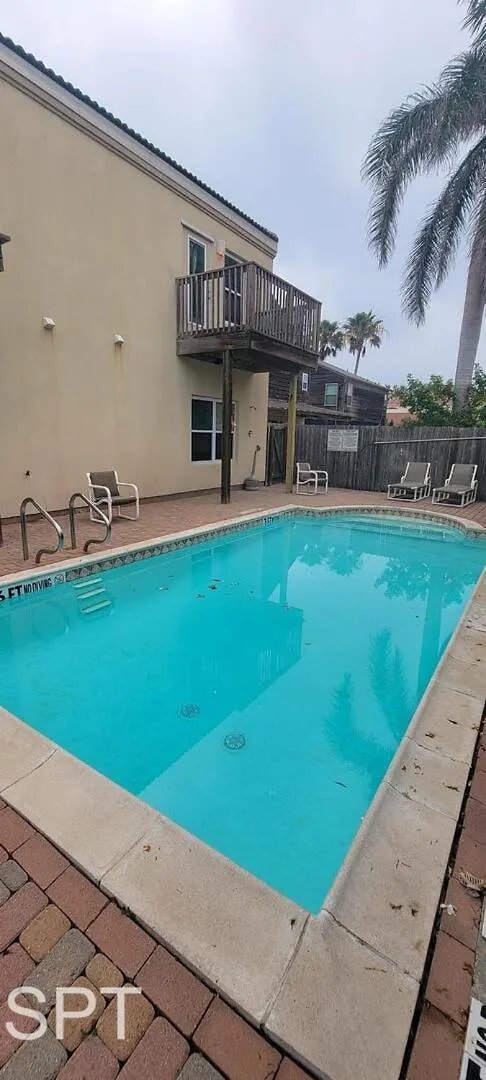 & Palms Holiday home *
