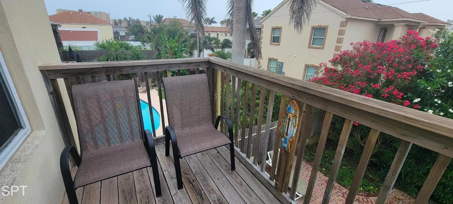 & Palms Holiday home