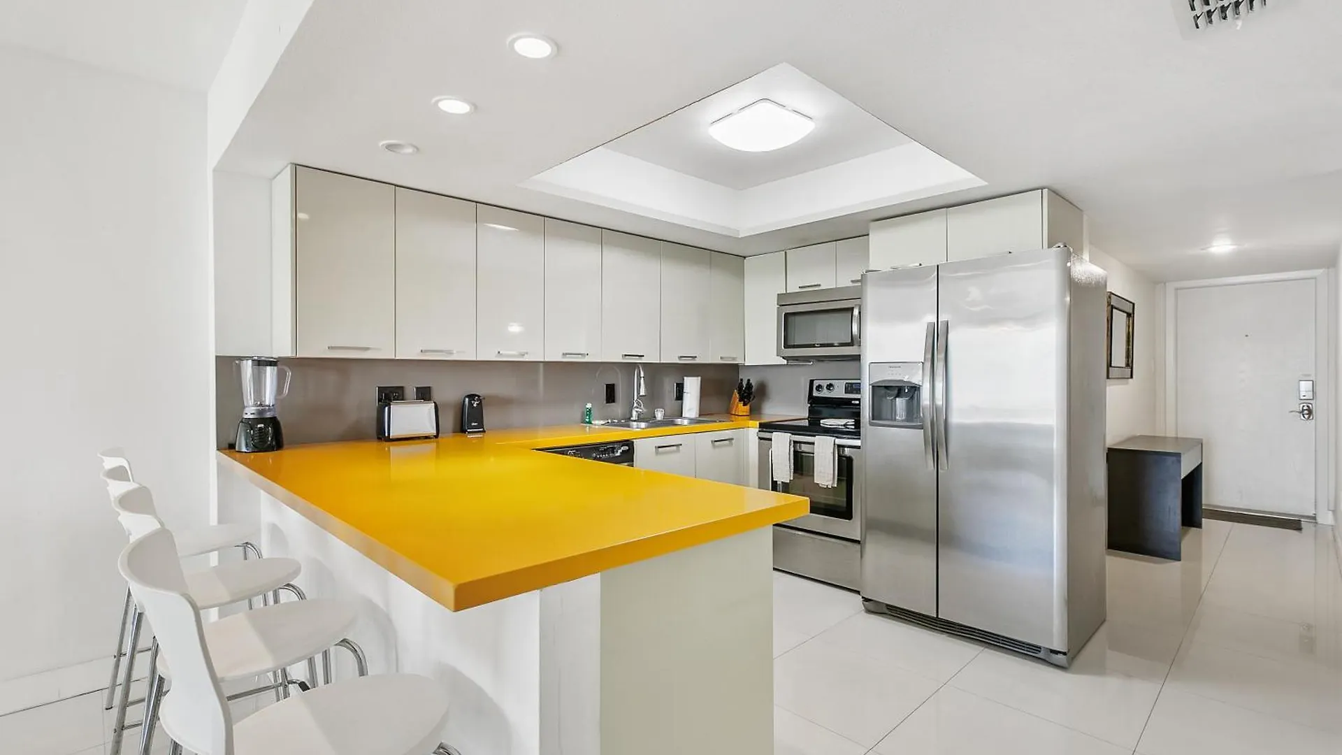 Ground Level Pet-friendly Seconds From Beach Holiday home *